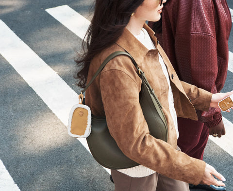 Shearling Hand Mist Touchette